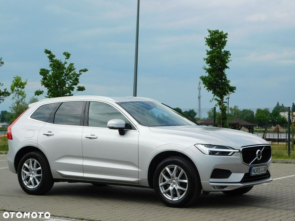 Volvo XC 60 B4 B Momentum Pro - 2