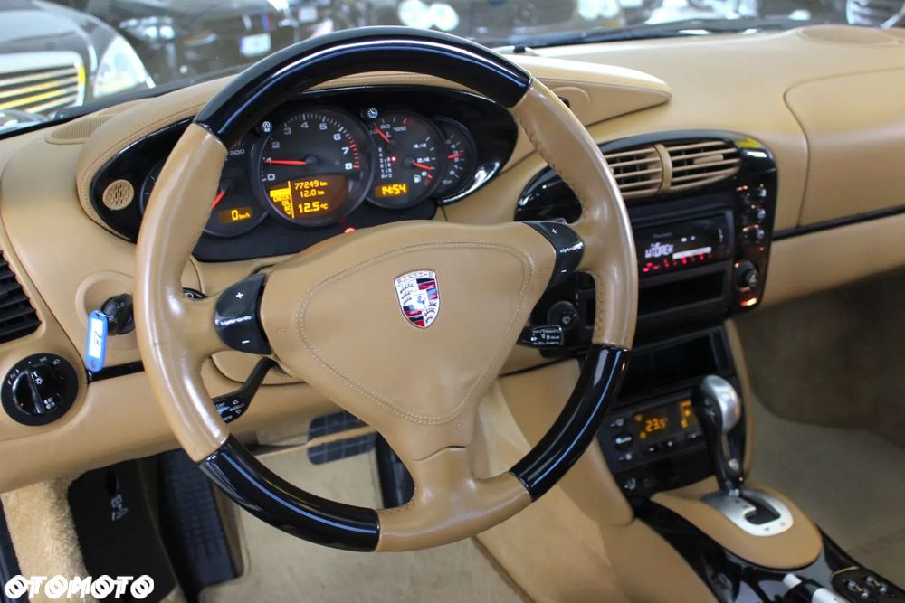 Porsche 911 - 19