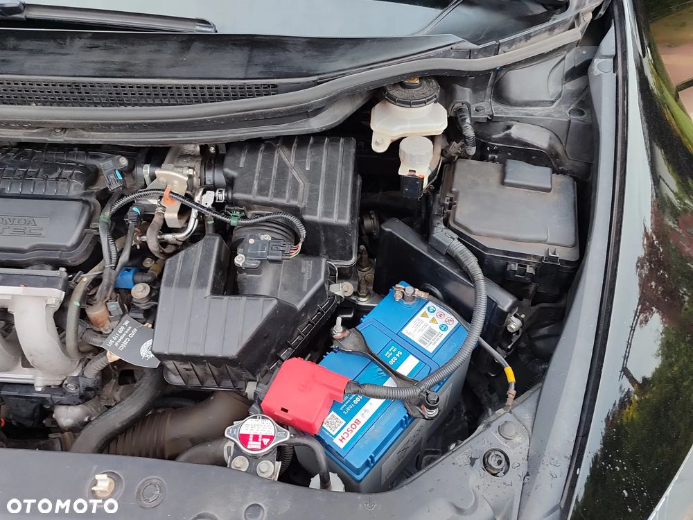 Honda Civic 1.4 i-VTEC - 10