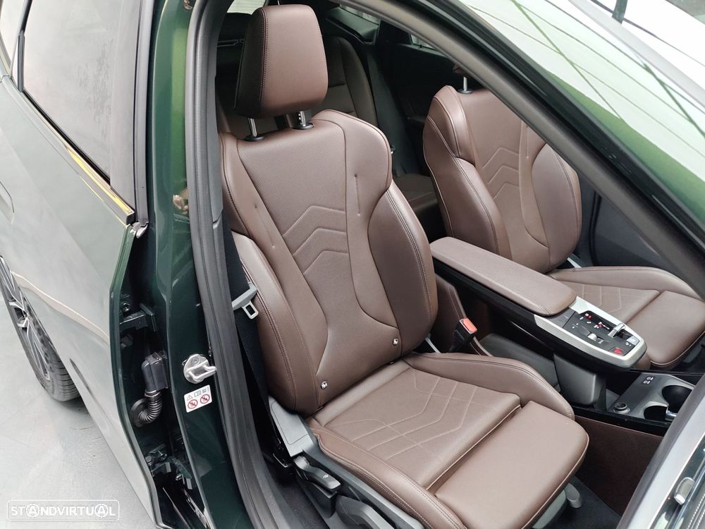 BMW 225xe Active Tourer xDrive Edição Desportiva M - 18