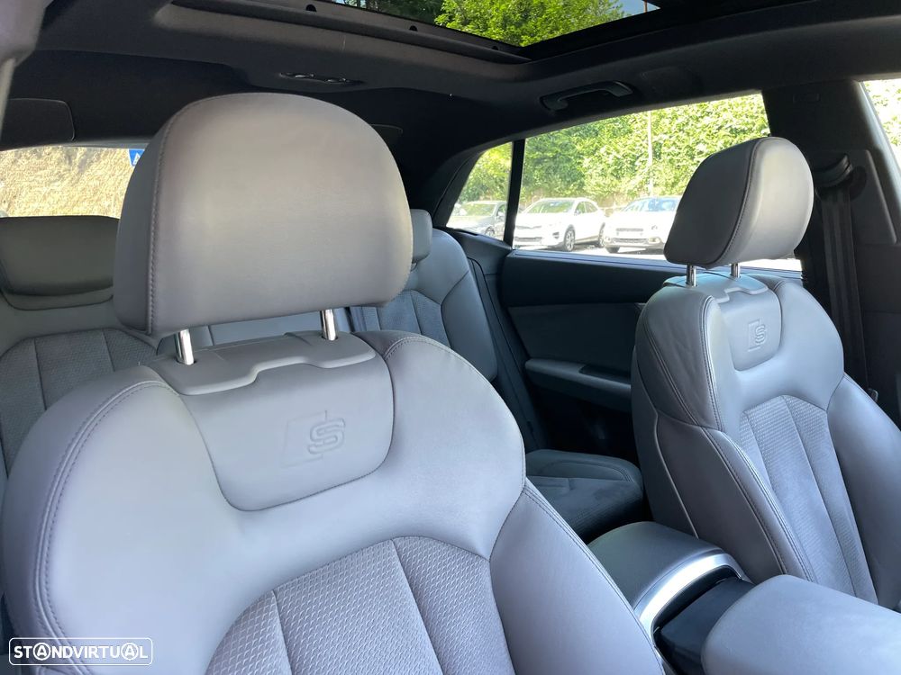 Audi SQ8 4.0 TDI quattro Tiptronic - 35