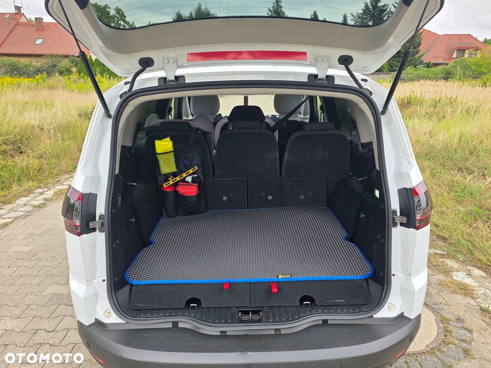 Ford S-Max 2.0 Titanium - 12