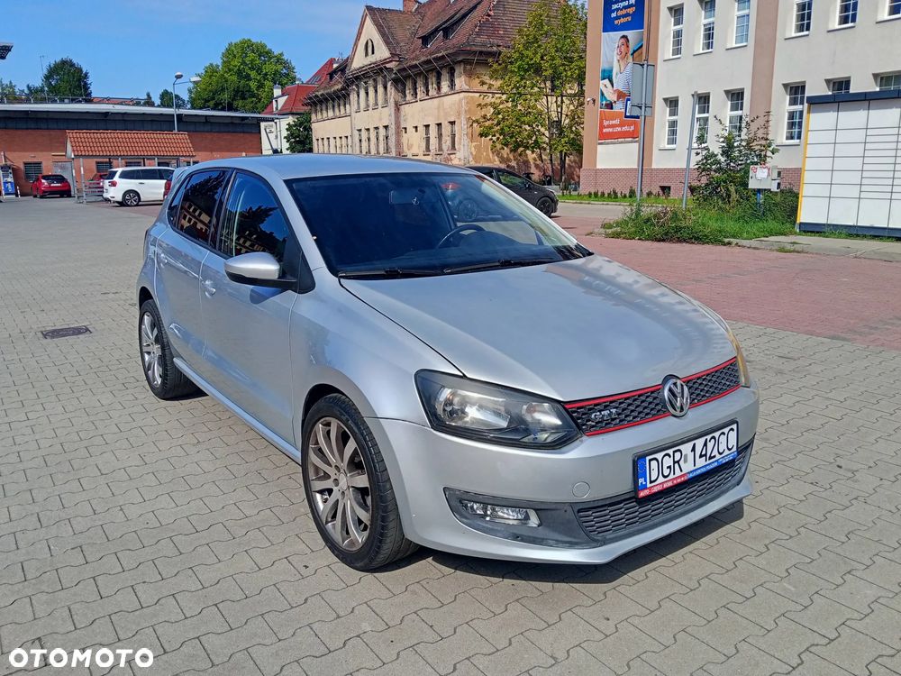 Volkswagen Polo 2014 photo 2