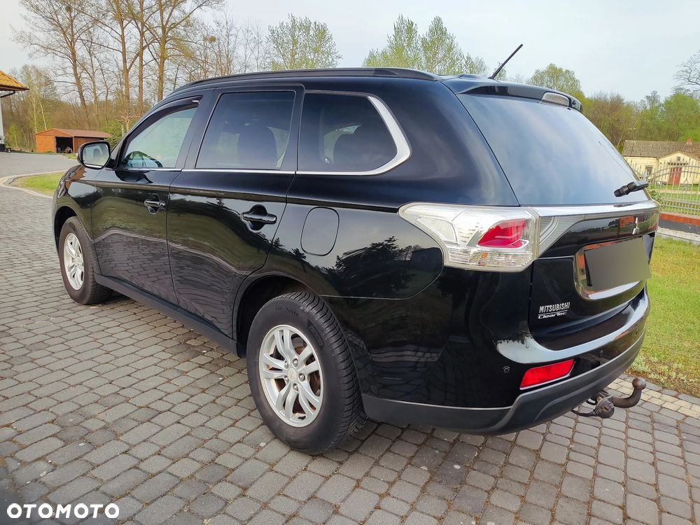Mitsubishi Outlander 2.0 2WD Invite - 4