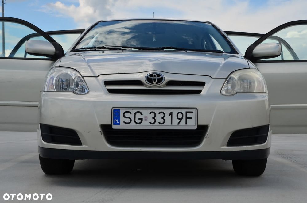 Toyota Corolla 1.6 VVT-i Terra Polaris - 1