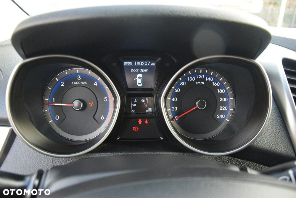 Hyundai i30 1.6 CRDi Fifa World Cup Edition - 33