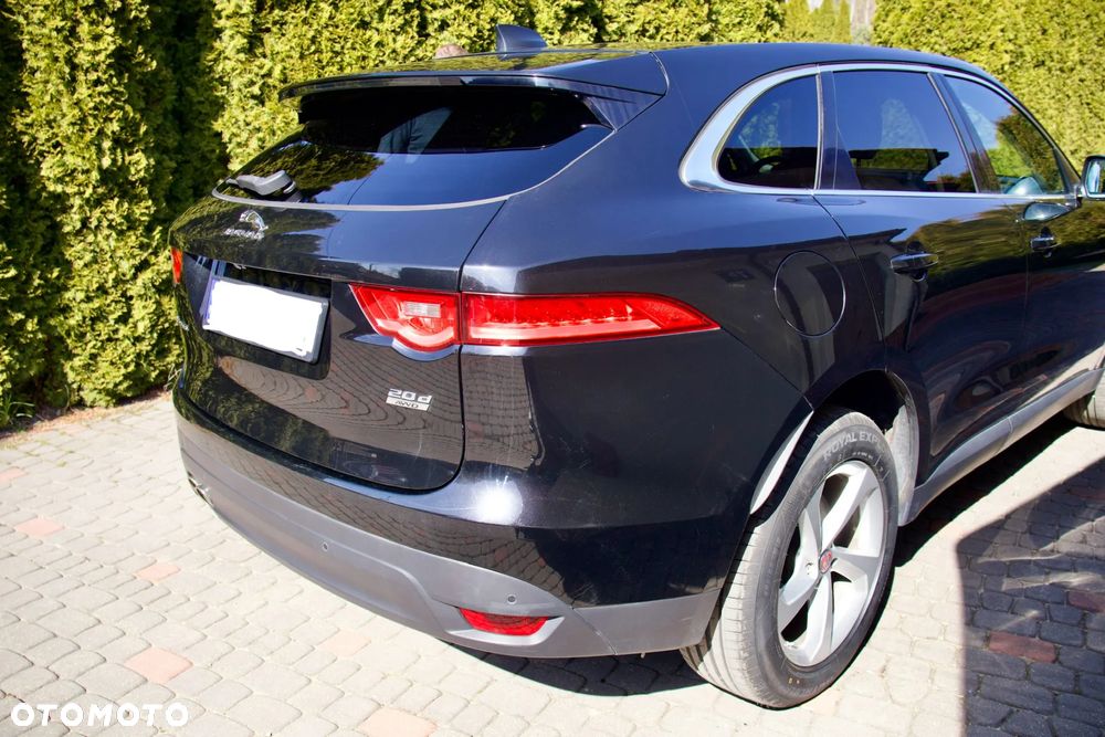 Jaguar F-Pace 20d Portfolio - 7