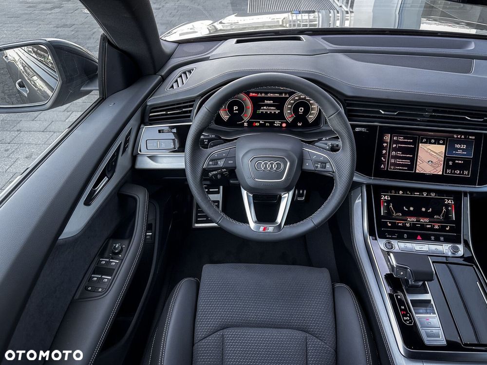 Audi Q8 - 24