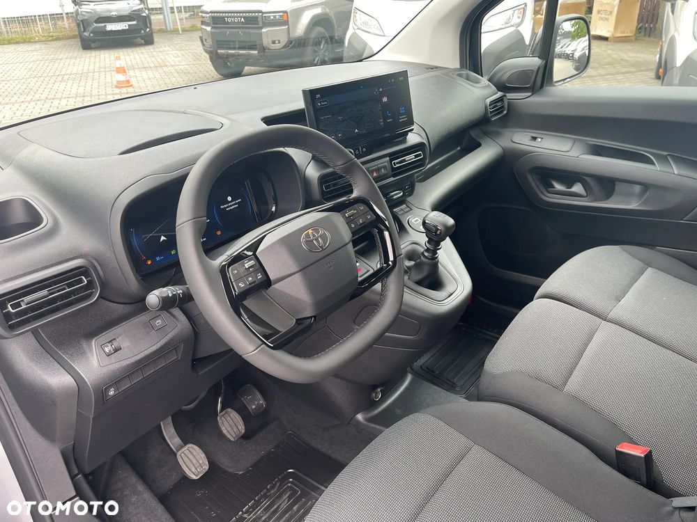Toyota Proace City - 13