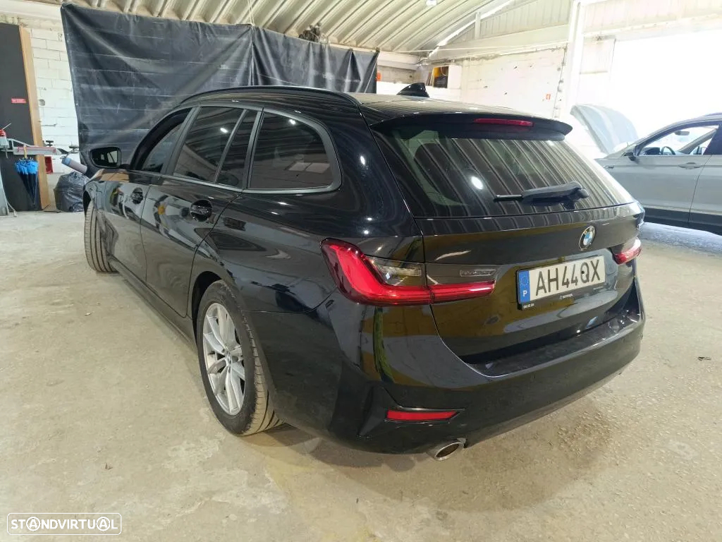 BMW 330 e Touring Corporate Edition Auto - 2