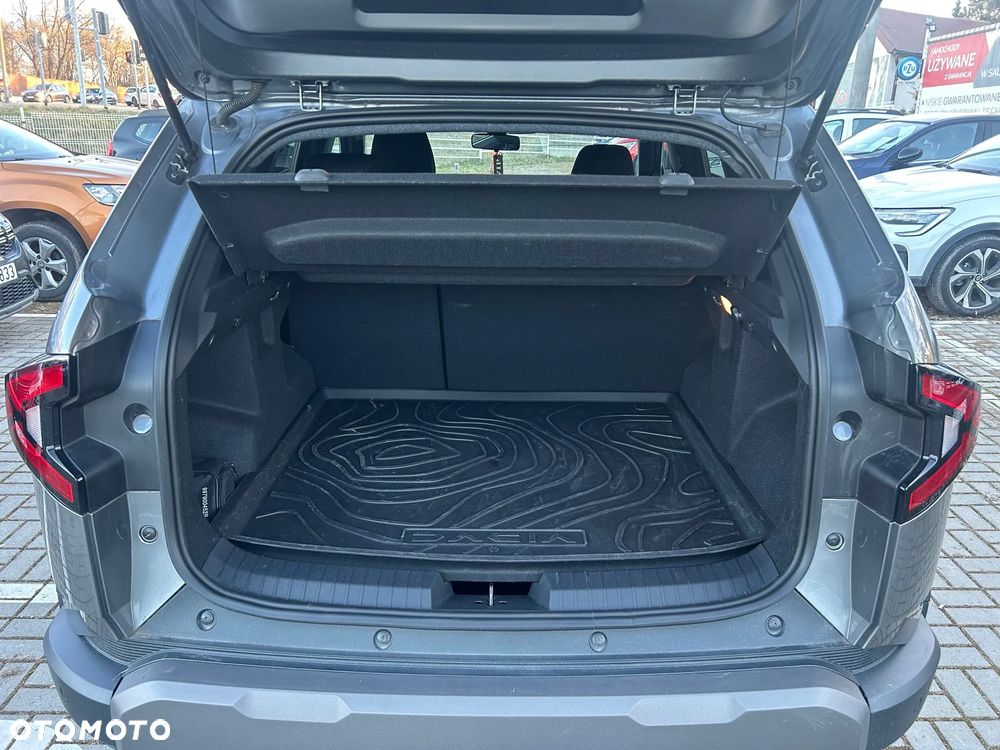 Dacia Duster 1.6 Full Hybrid 140 Journey MMT - 16