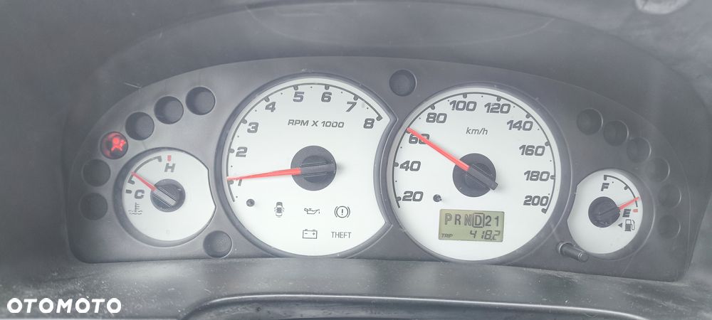 Nissan Pixo - 13