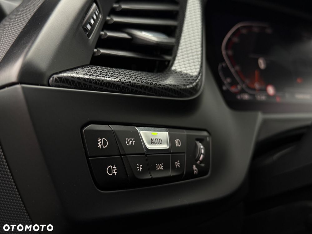 BMW Seria 2 220i M Sport - 17