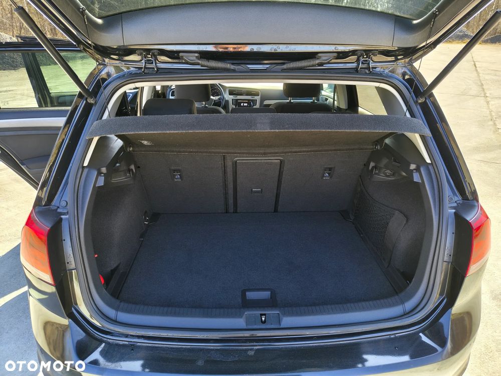 Volkswagen Golf 1.6 TDI Comfortline - 14