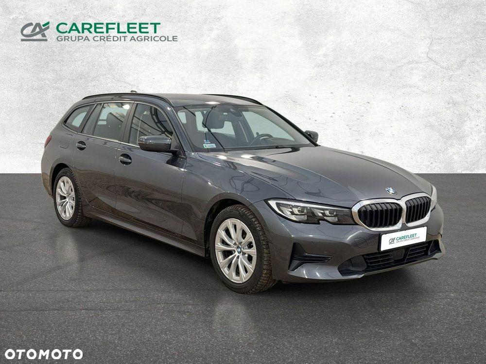 BMW Seria 3 318i - 3