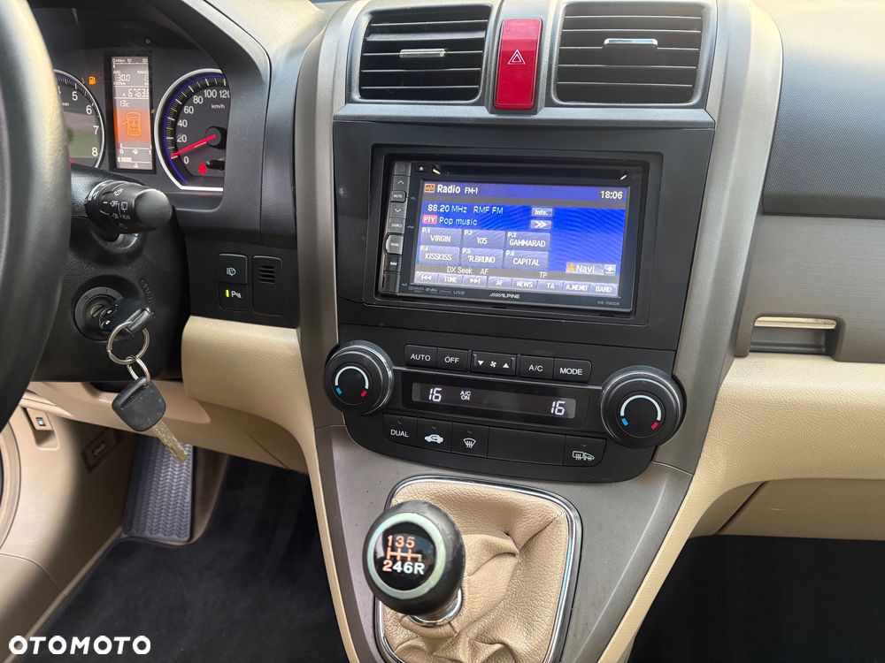 Honda CR-V 2.0i-VTEC Executive - 24