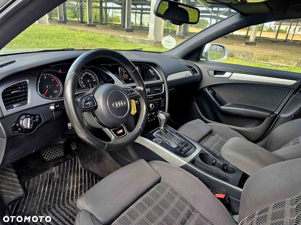 Audi A4 Avant 2.0 TDI DPF quattro S tronic S line Sportpaket - 12