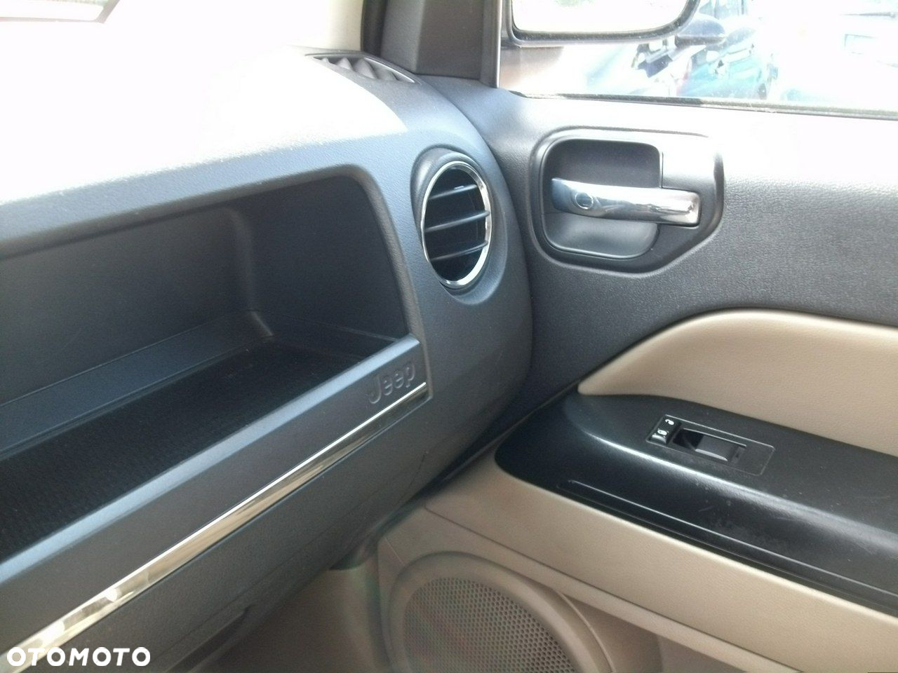 Jeep Compass - 9