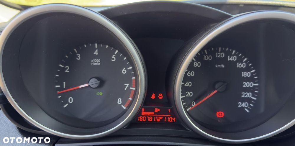 Mazda 3 1.6 Sport Active - 11