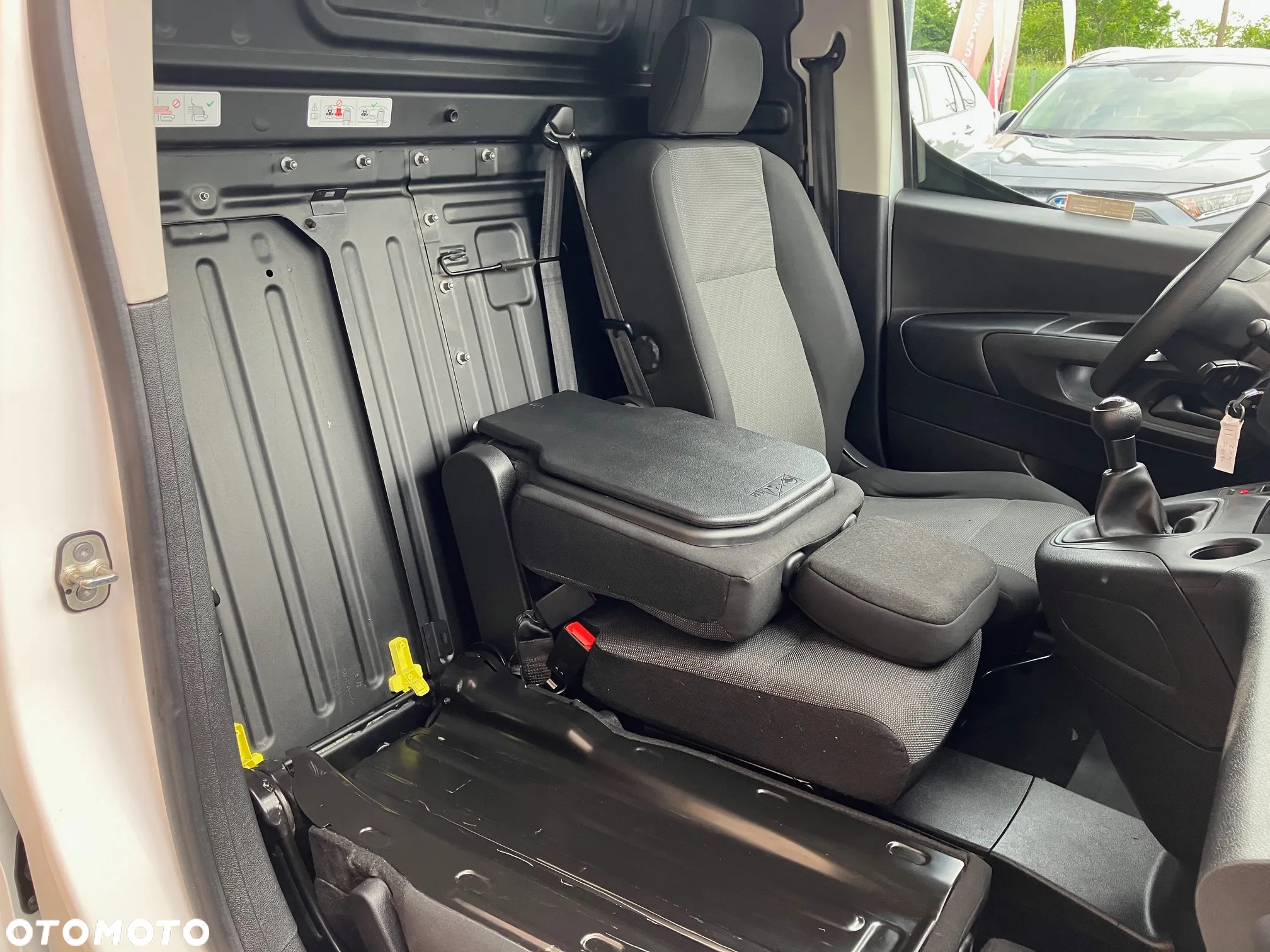 Toyota PROACE CITY - 23