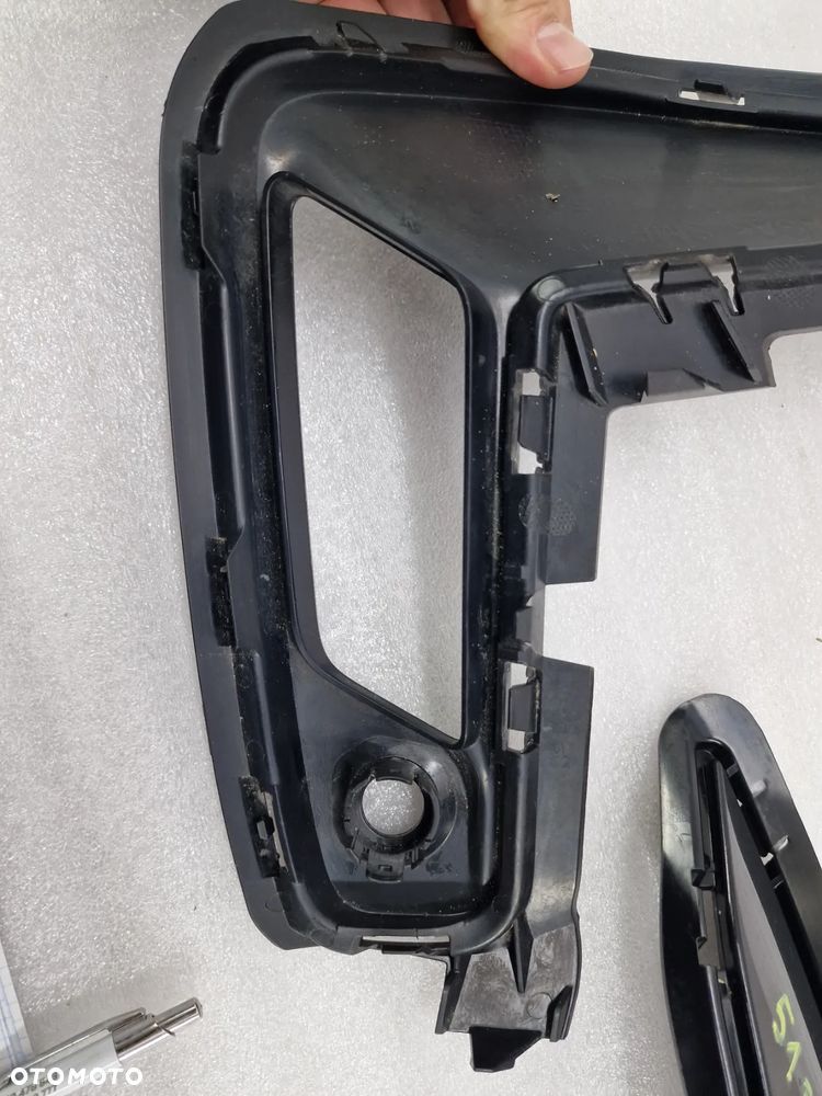 BMW G20 / G21 M-PAKIET LIFT 21-  PRAWA KRATKA BOCZNA ZDERZAKA PRZEDNIEGO PRZÓD NA PDC , NR 51118085468 / 8085468 / 51118085467 , NR AUKCJI C/51 - 4