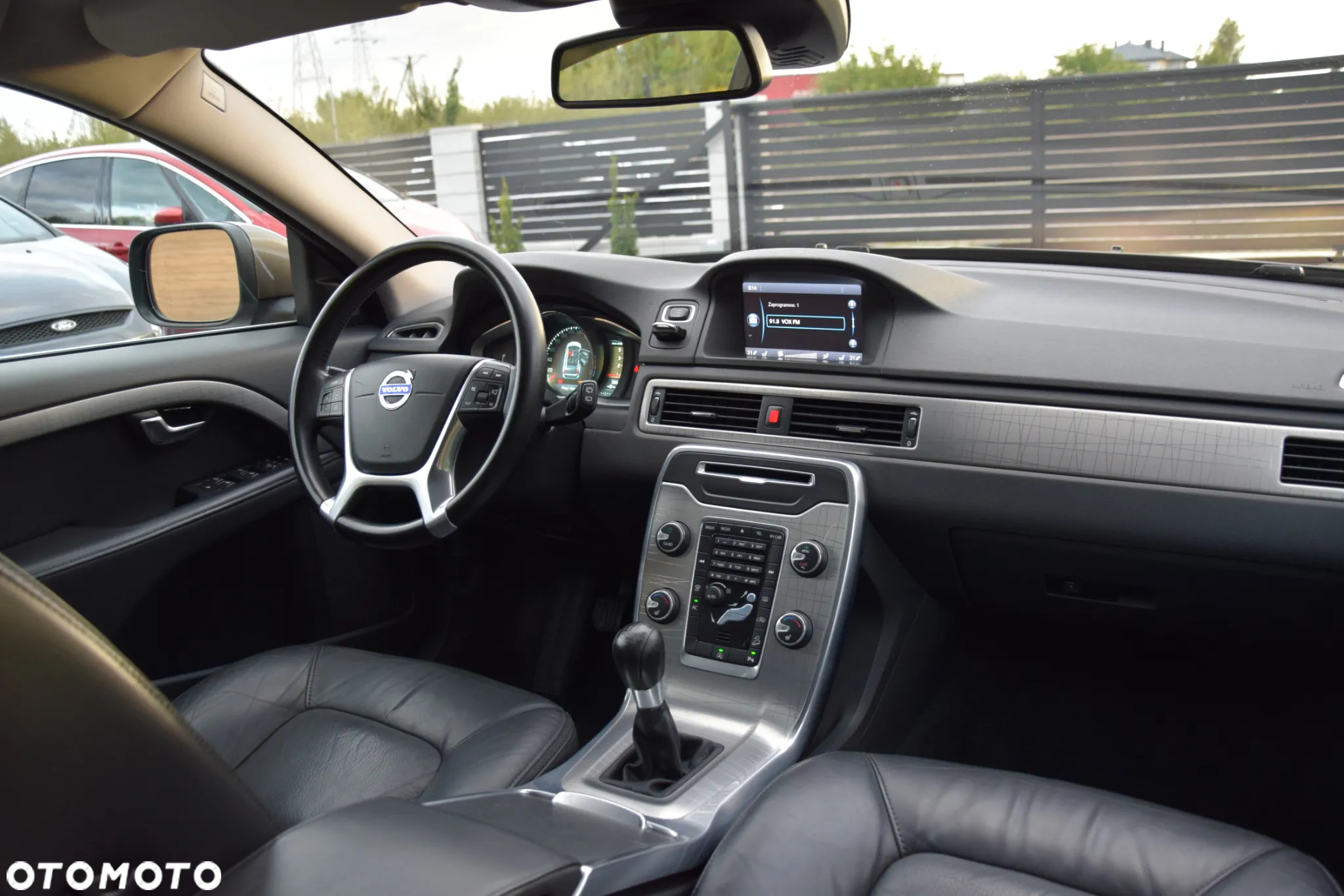 Volvo XC 70 2.4D AWD Momentum - 30