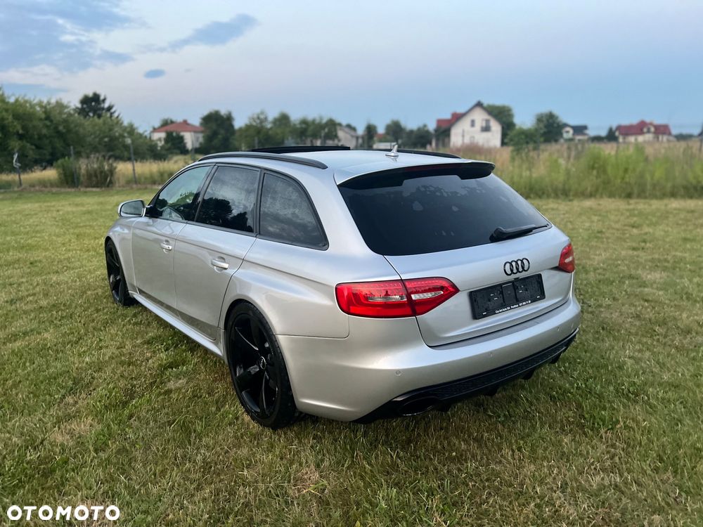 Audi RS4 Avant - 29