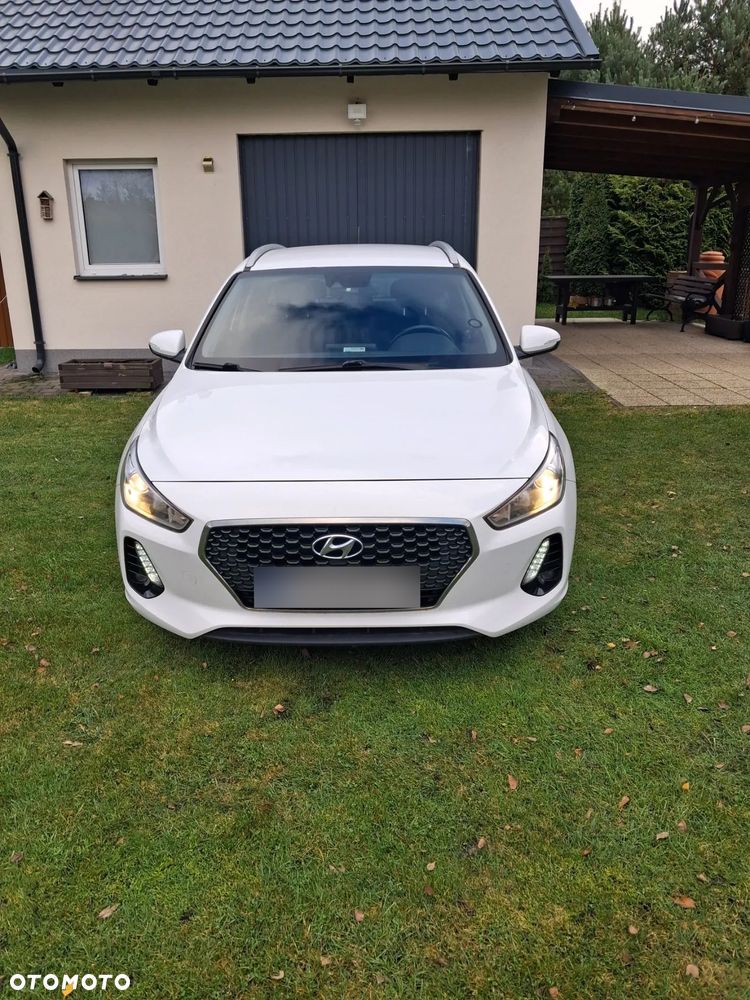 Hyundai i30 1.6 CRDi BlueDrive Comfort - 1