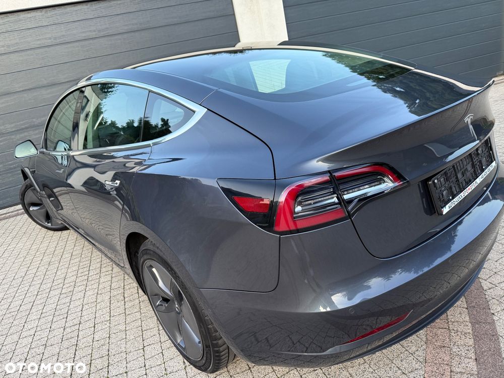 Tesla Model 3 - 15