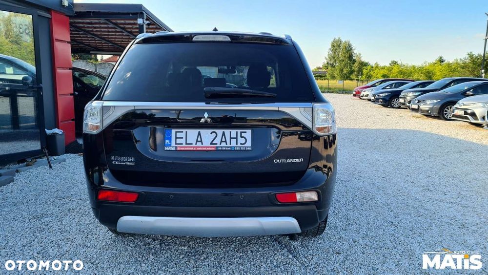 Mitsubishi Outlander - 25