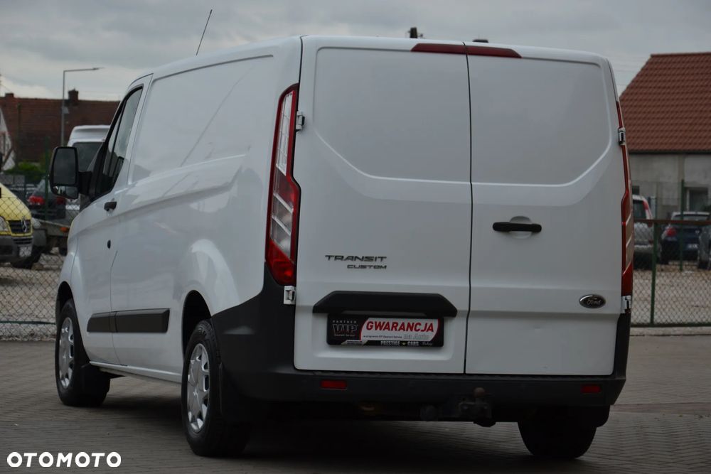 Ford Transit Custom - 13