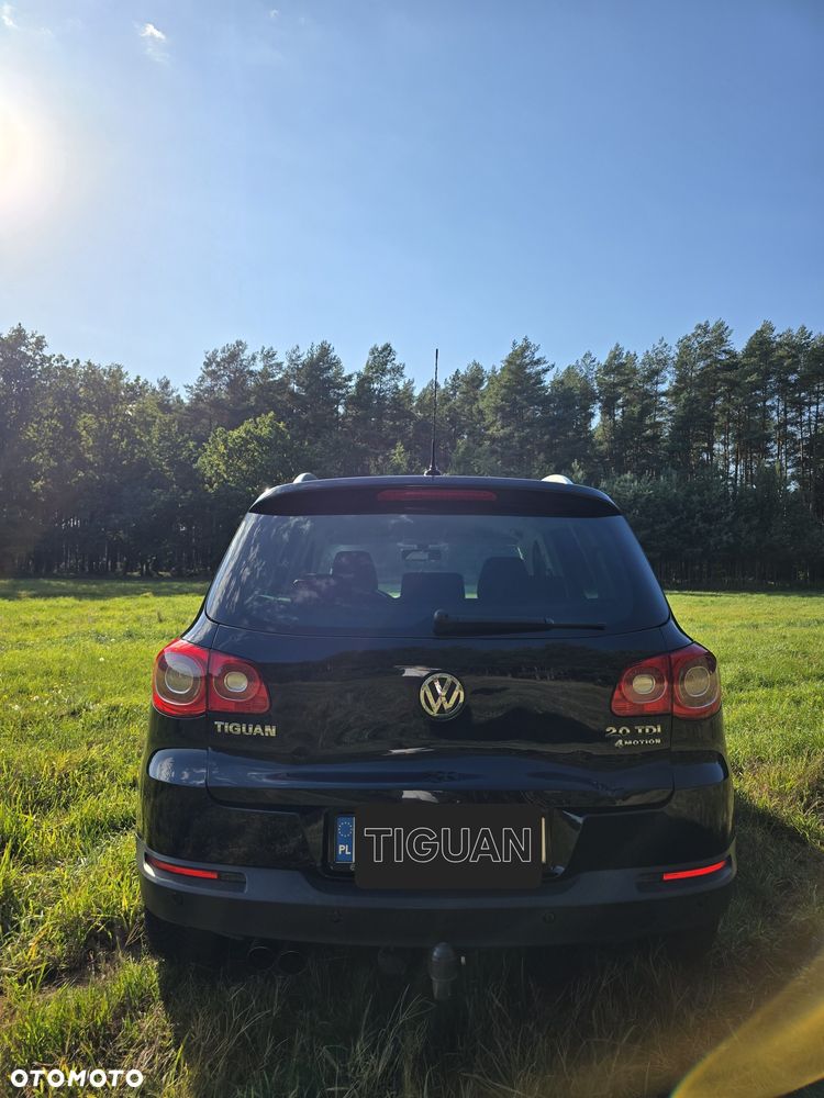 Volkswagen Tiguan - 5