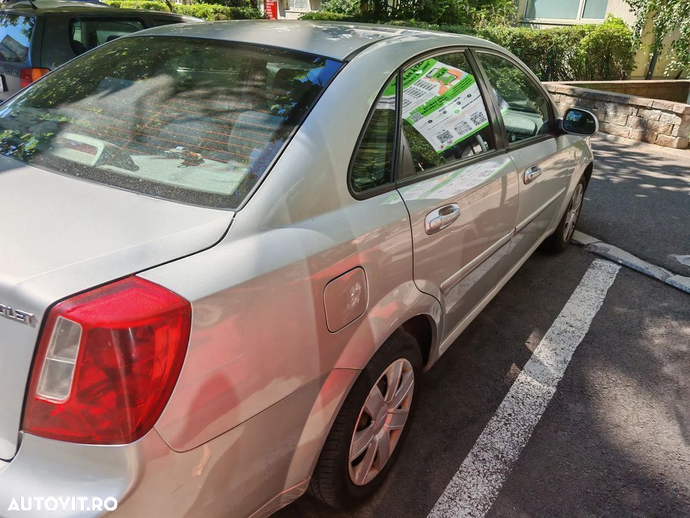 Chevrolet Lacetti - 14