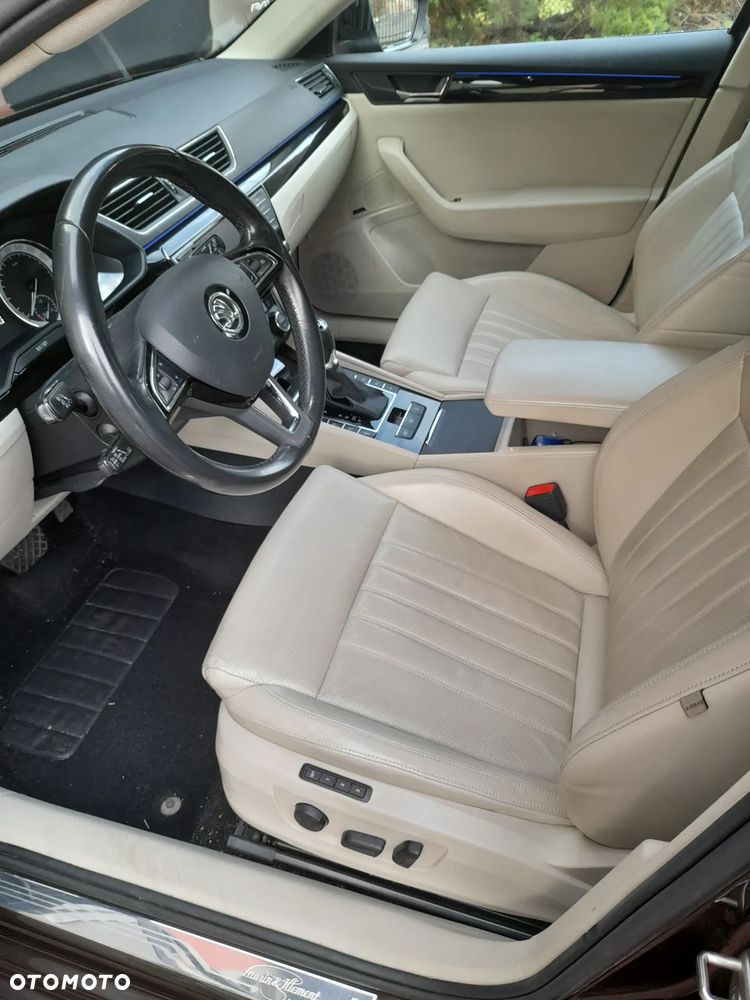 Skoda Superb 2.0 TDI 4x4 L&K DSG - 8