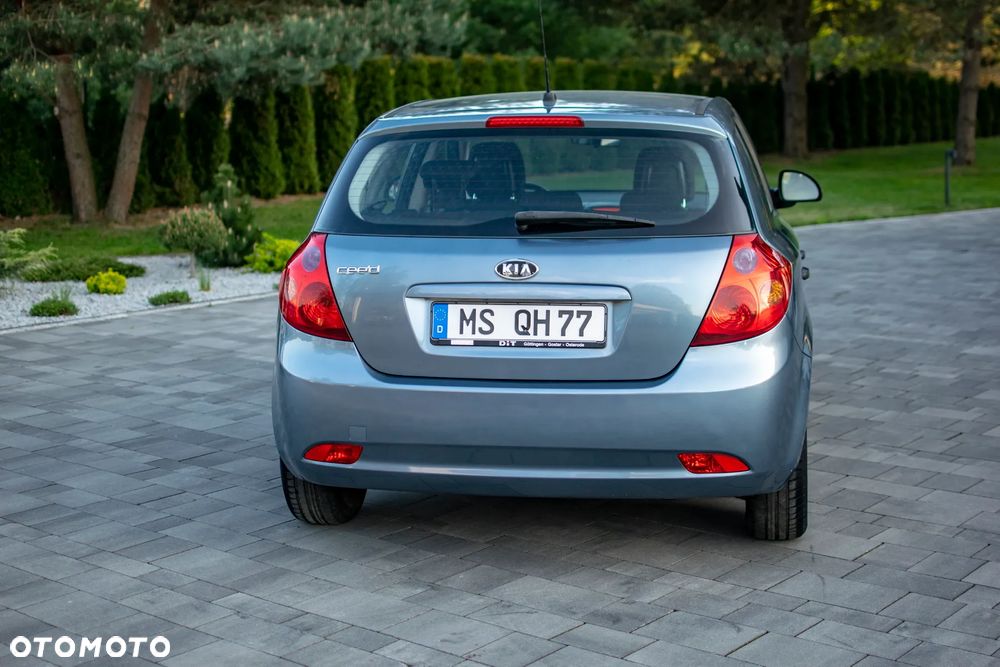 Kia Ceed - 20