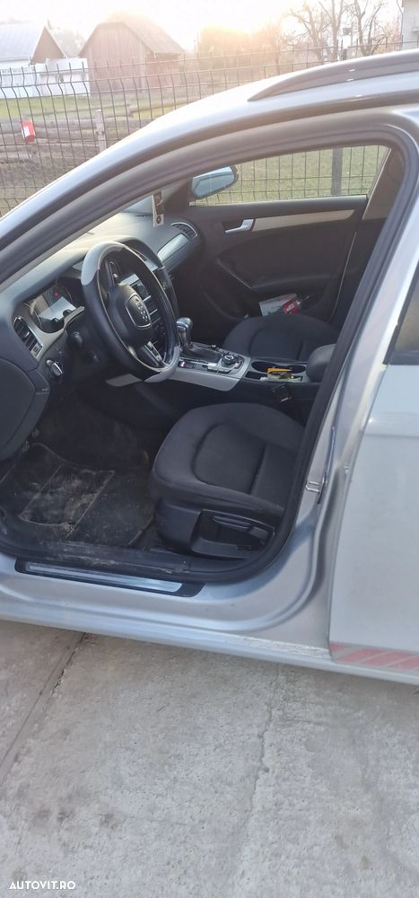 Audi A4 2.0 TDI DPF multitronic Ambiente - 8