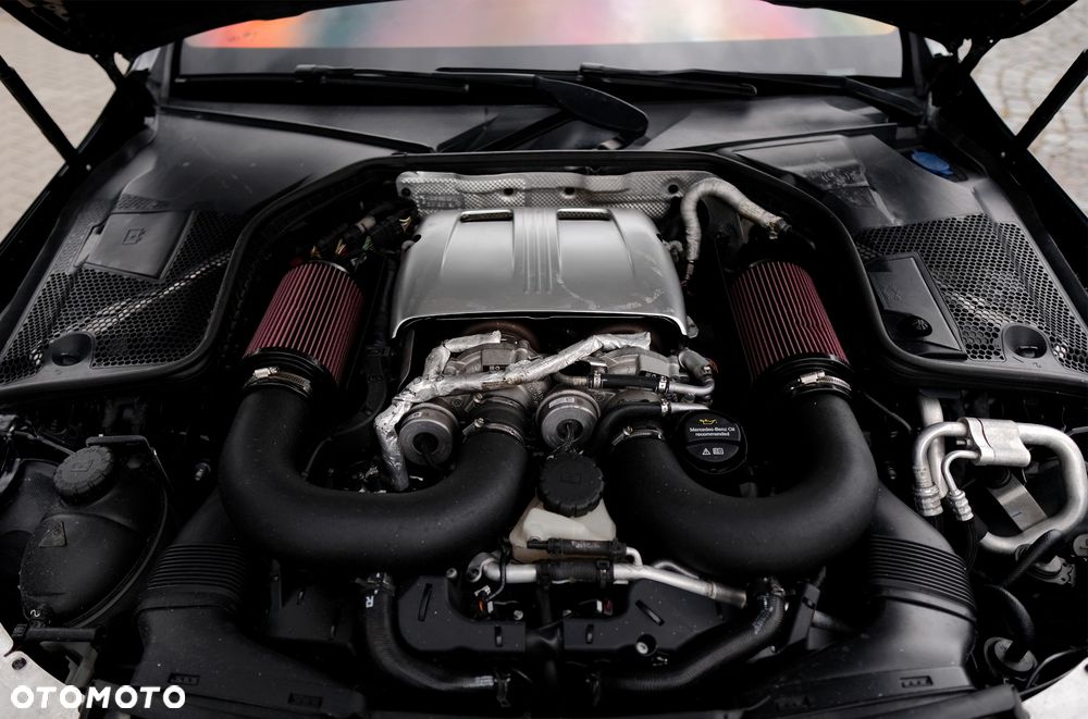 Mercedes-Benz Klasa C AMG 63 S AMG Speedshift 7G-MCT - 33