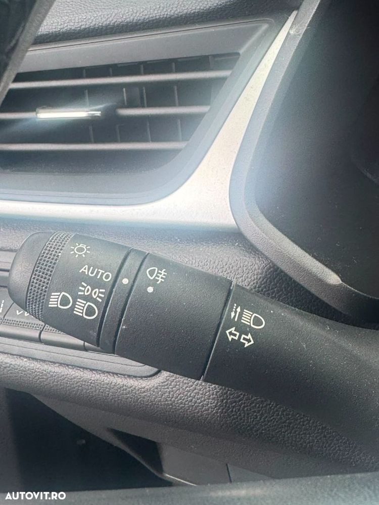 Renault Captur - 23