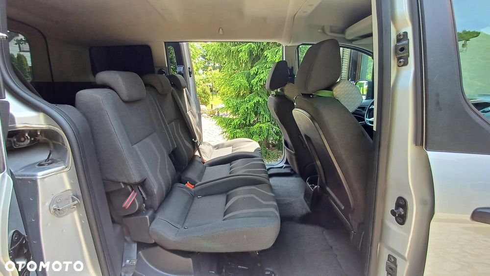 Ford Tourneo Connect Grand ver-gr-1-5-tdci-trend - 15