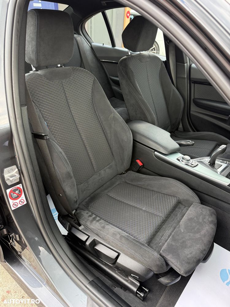 BMW Seria 3 330e iPerformance M Sport - 26