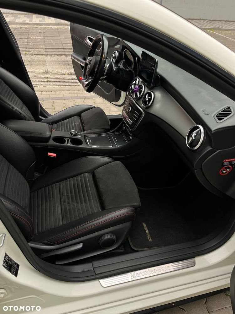 Mercedes-Benz CLA 200 7G-DCT AMG Line - 18