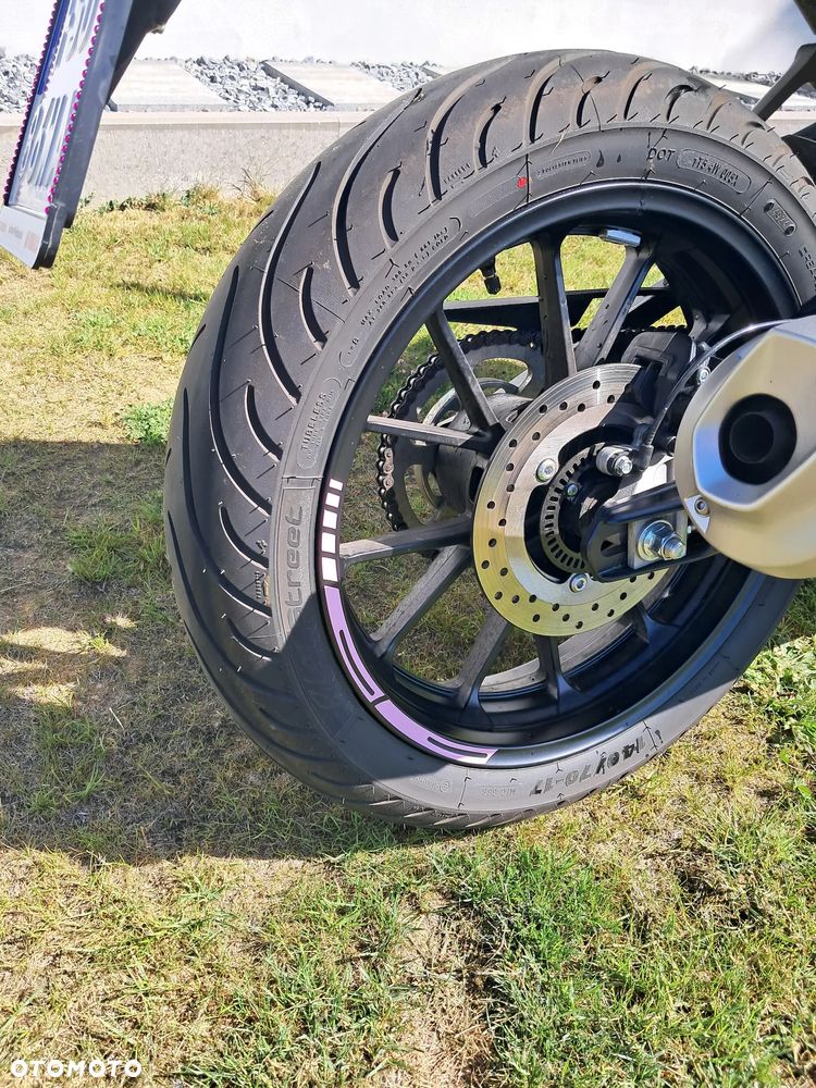 Yamaha MT - 6