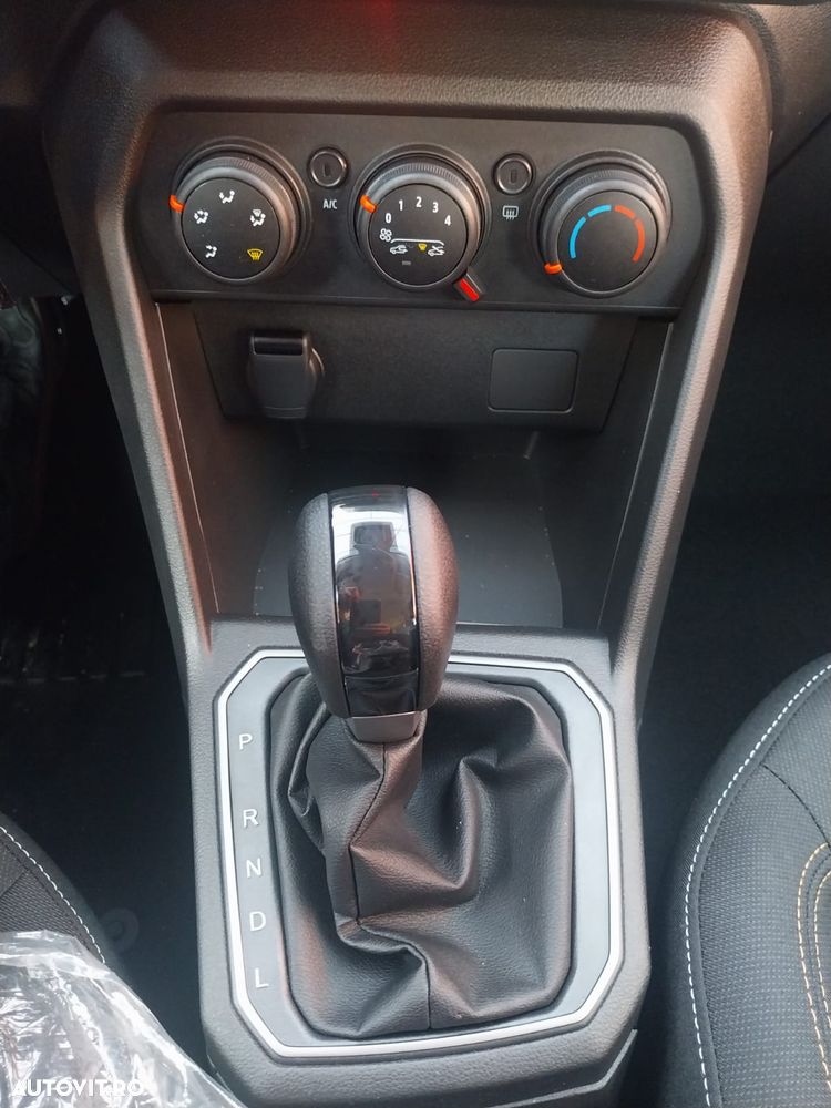 Dacia Sandero TCe 90 CVT Expression - 11