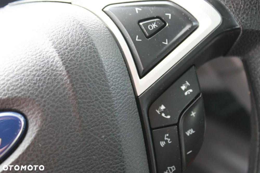 Ford Mondeo - 17