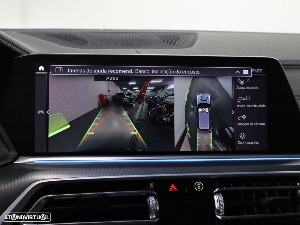 BMW X5 xDrive45e - 12