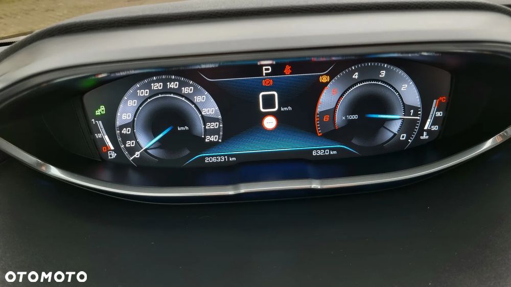 Peugeot 3008 BlueHDi 180 Stop & Start EAT8 Allure - 29