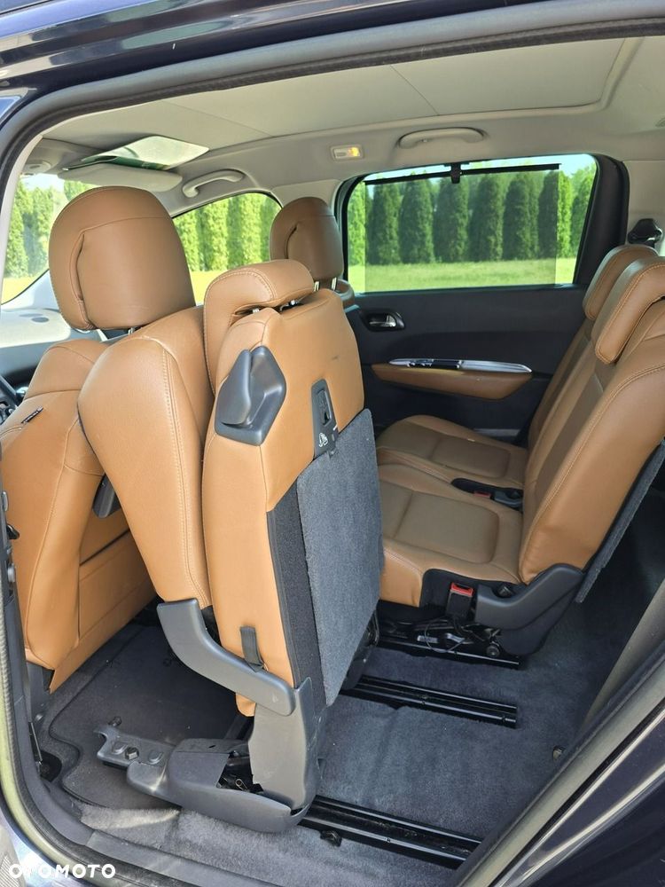 Peugeot 5008 - 21