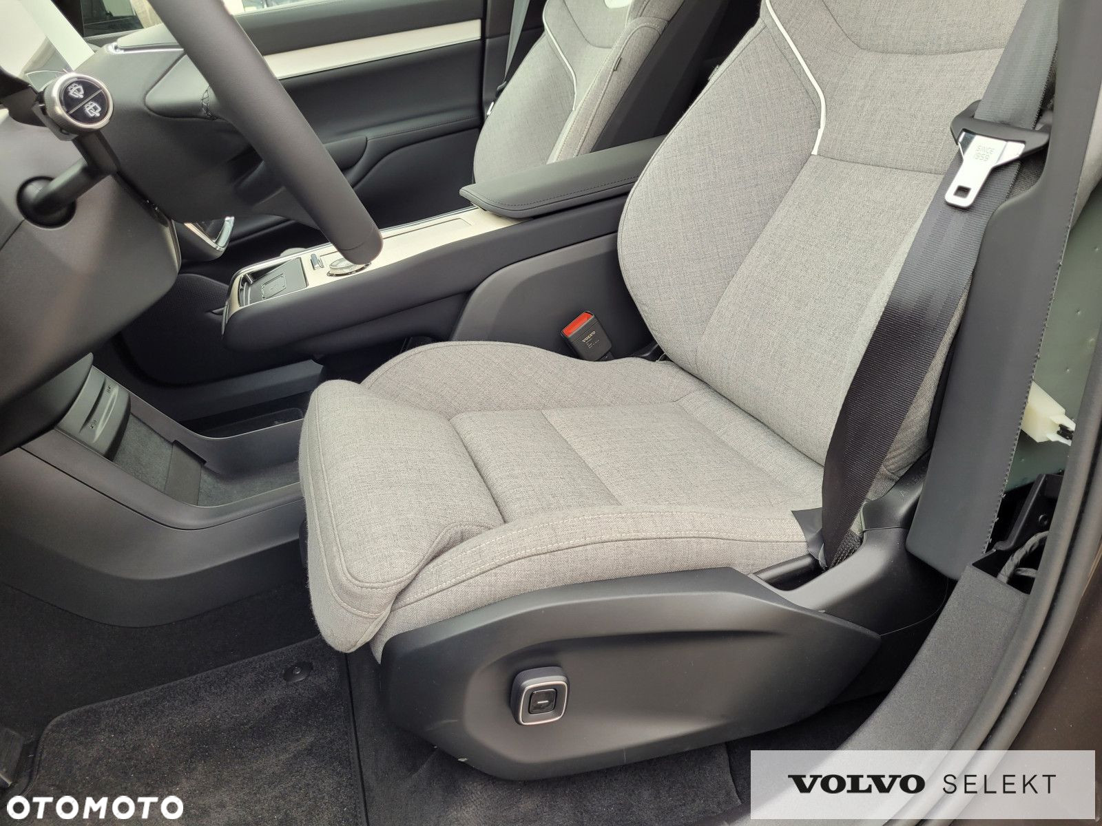 Volvo EX90 - 24