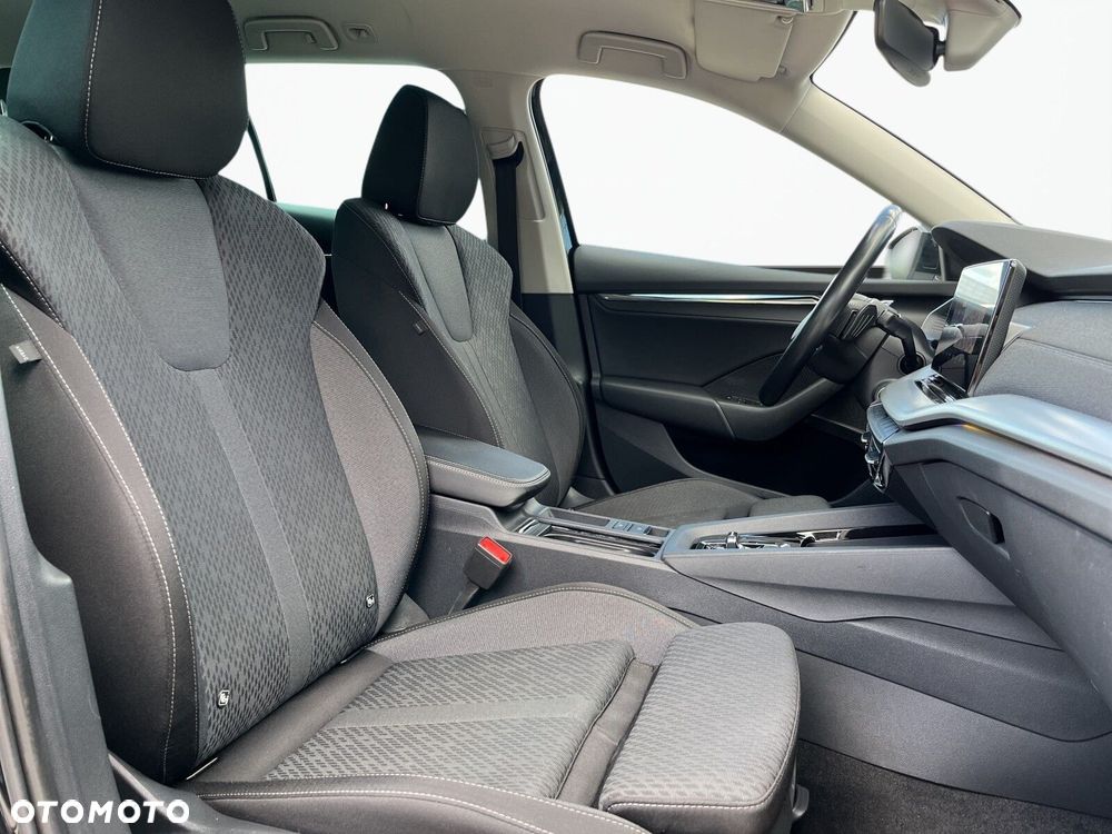 Skoda Octavia 2.0 TDI Style DSG - 23