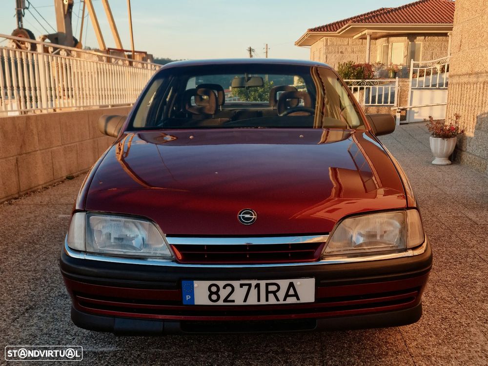 Opel Omega - 2